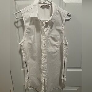 Athleta White Tunic Top with Crisp Minimalist Design